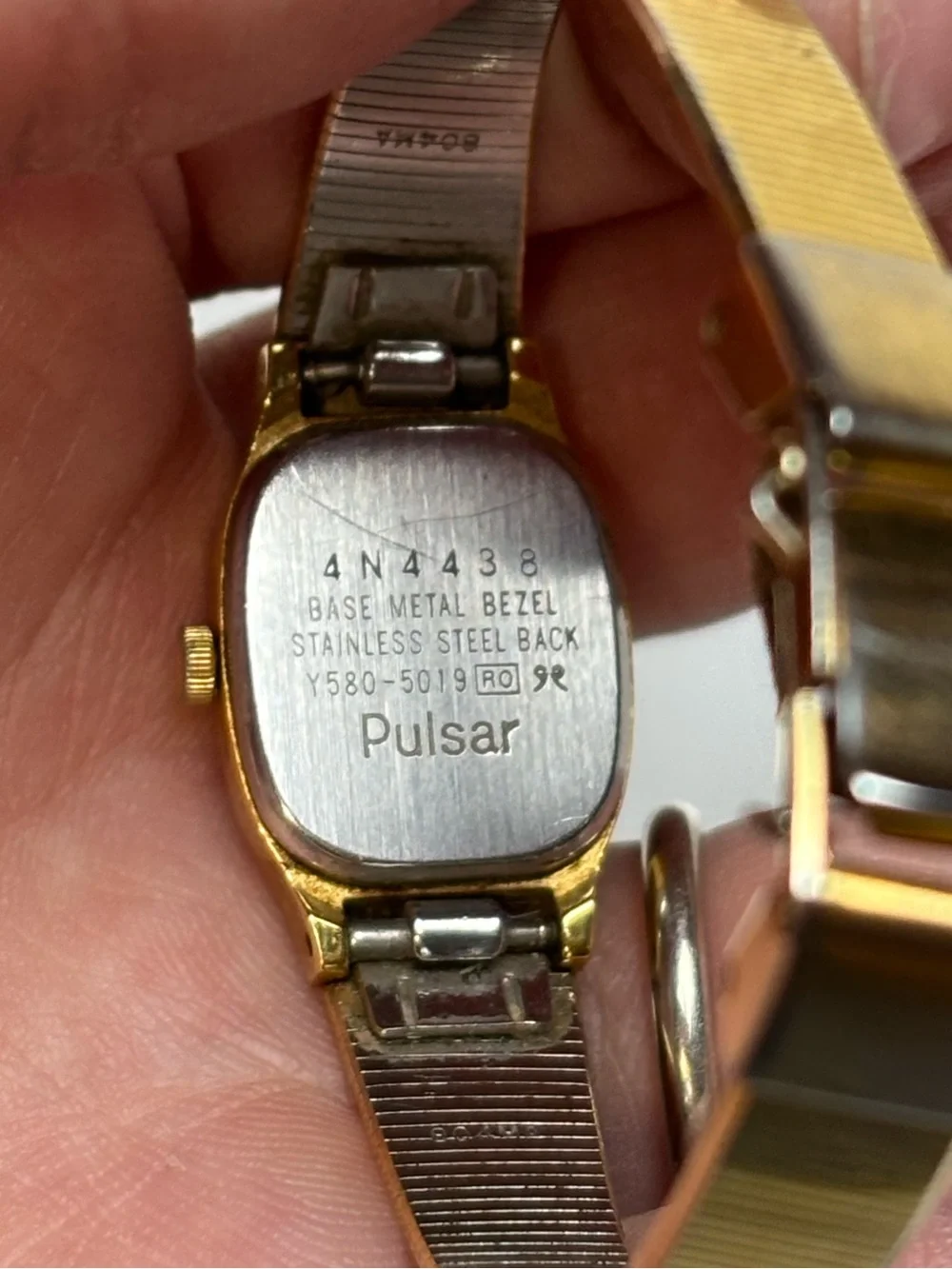 Pulsar Gold Tone Ladies‎ Quartz Bracelet Watch vtg